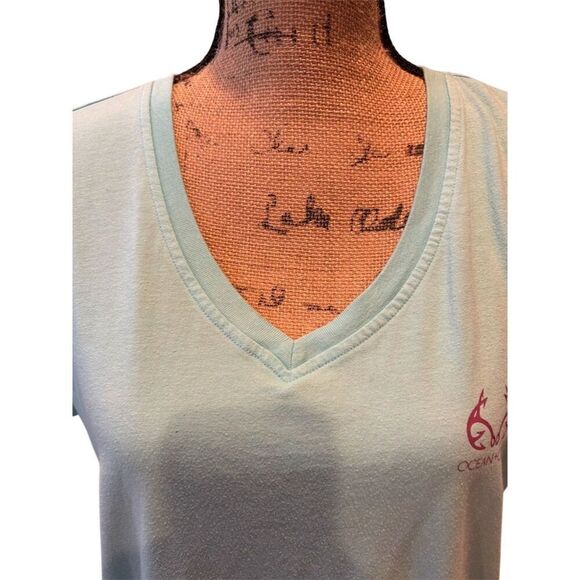 *3/$15 Ocean + Coast Women's V-Neck T-Shirt Green Size L Casual Short Sleeve - Picture 3 of 8